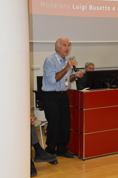 Uno speaker che ha partecipato alla reunion alumni CHIMIND 2025