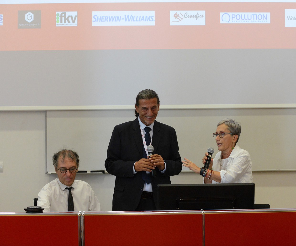 IL direttore del dipartimento Loris Giorgini e il rettore dell'Università di Bologna Giovanni Molari alla reunion alumni CHIMIND 2025