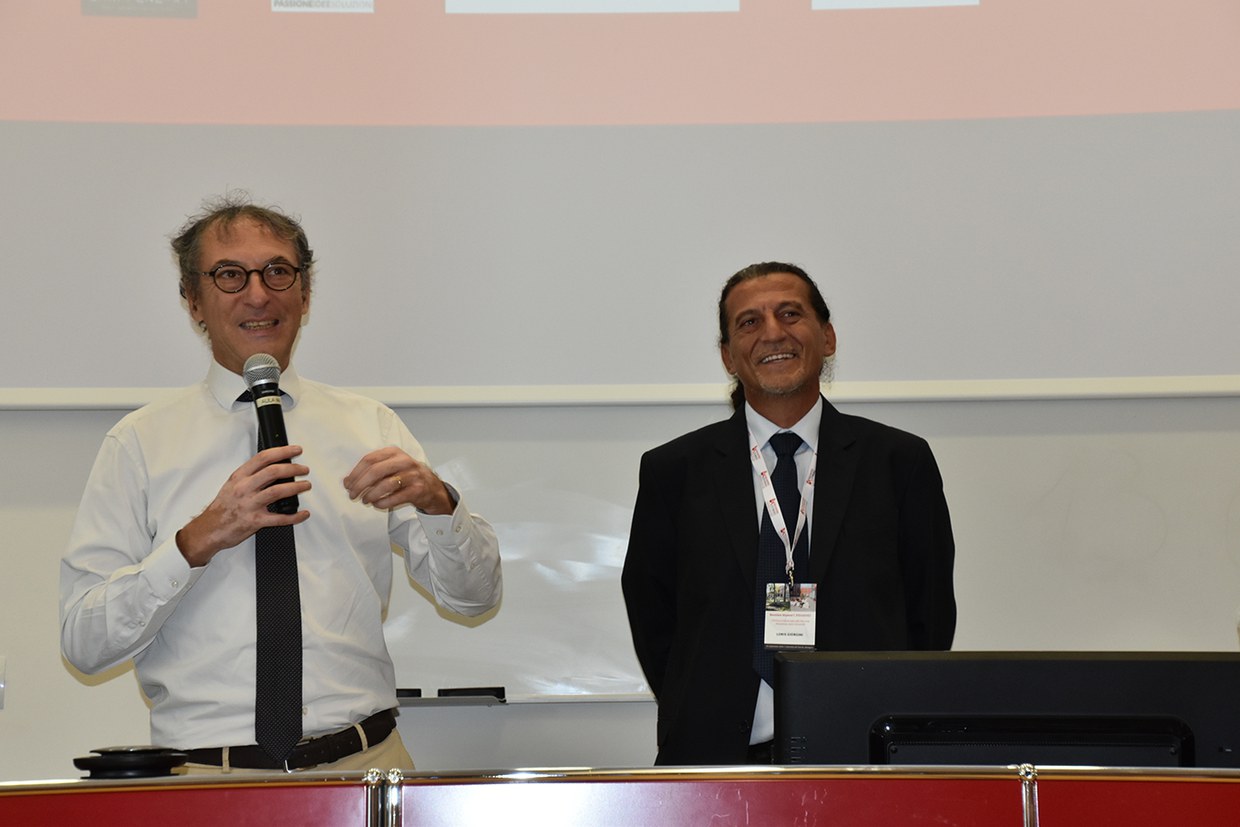 Il rettore dell'Università di Bologna Giovanni Molari e il Direttore del Dipartimento di Chimica Industriale Loris Giorgini alla reunion alumni CHIMIND 2025
